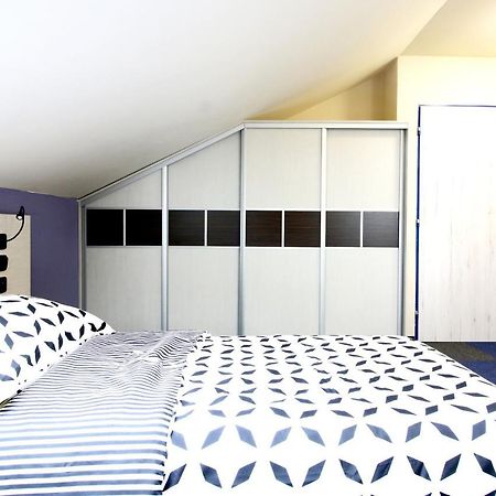 2 Bedrooms House With Enclosed Garden And Wifi At Slezska Ostrava Exteriér fotografie