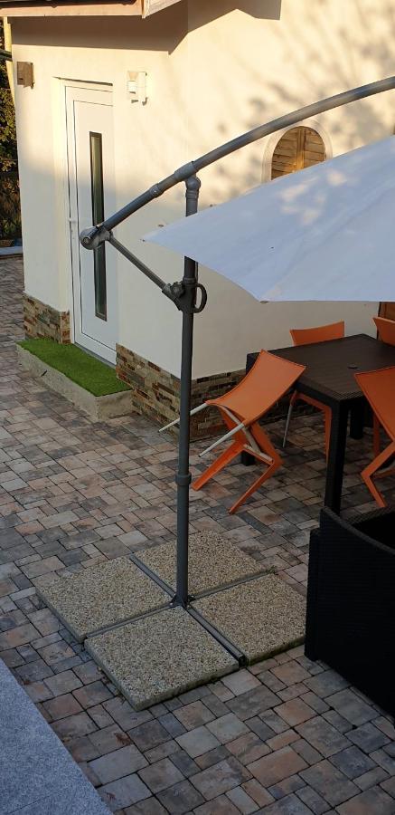 2 Bedrooms House With Enclosed Garden And Wifi At Slezska Ostrava Exteriér fotografie