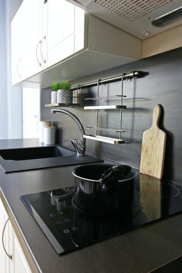 2 Bedrooms House With Enclosed Garden And Wifi At Slezska Ostrava Exteriér fotografie